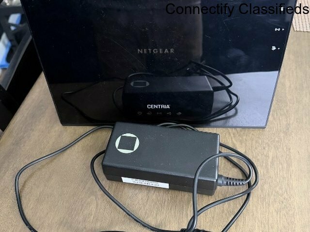 Netgear Network Router (WNDR4700)